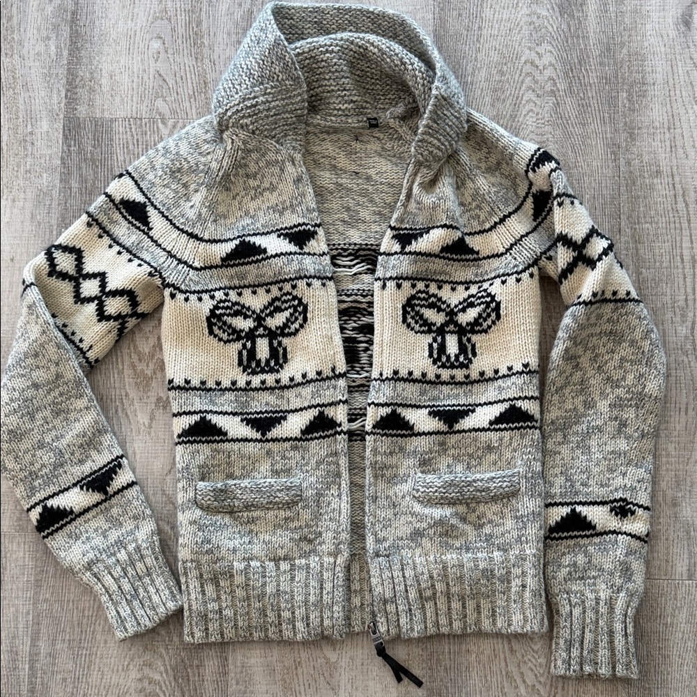 TNA Cream and Gray Chunky Lambswool Cardigan